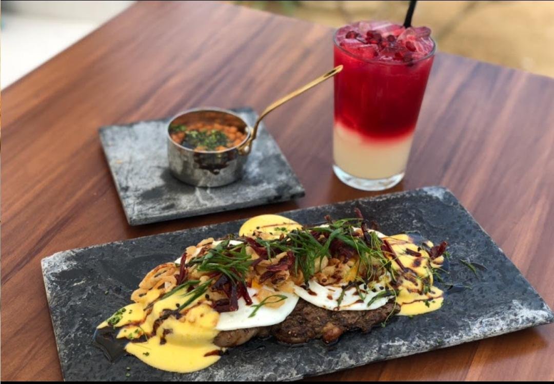 مطعم ذا داتشز