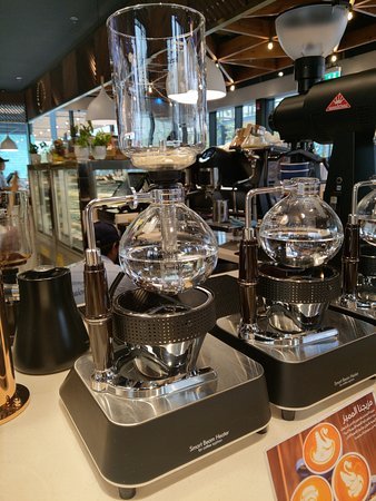 London Dairy Café(الأسعار + المنيو + الموقع )