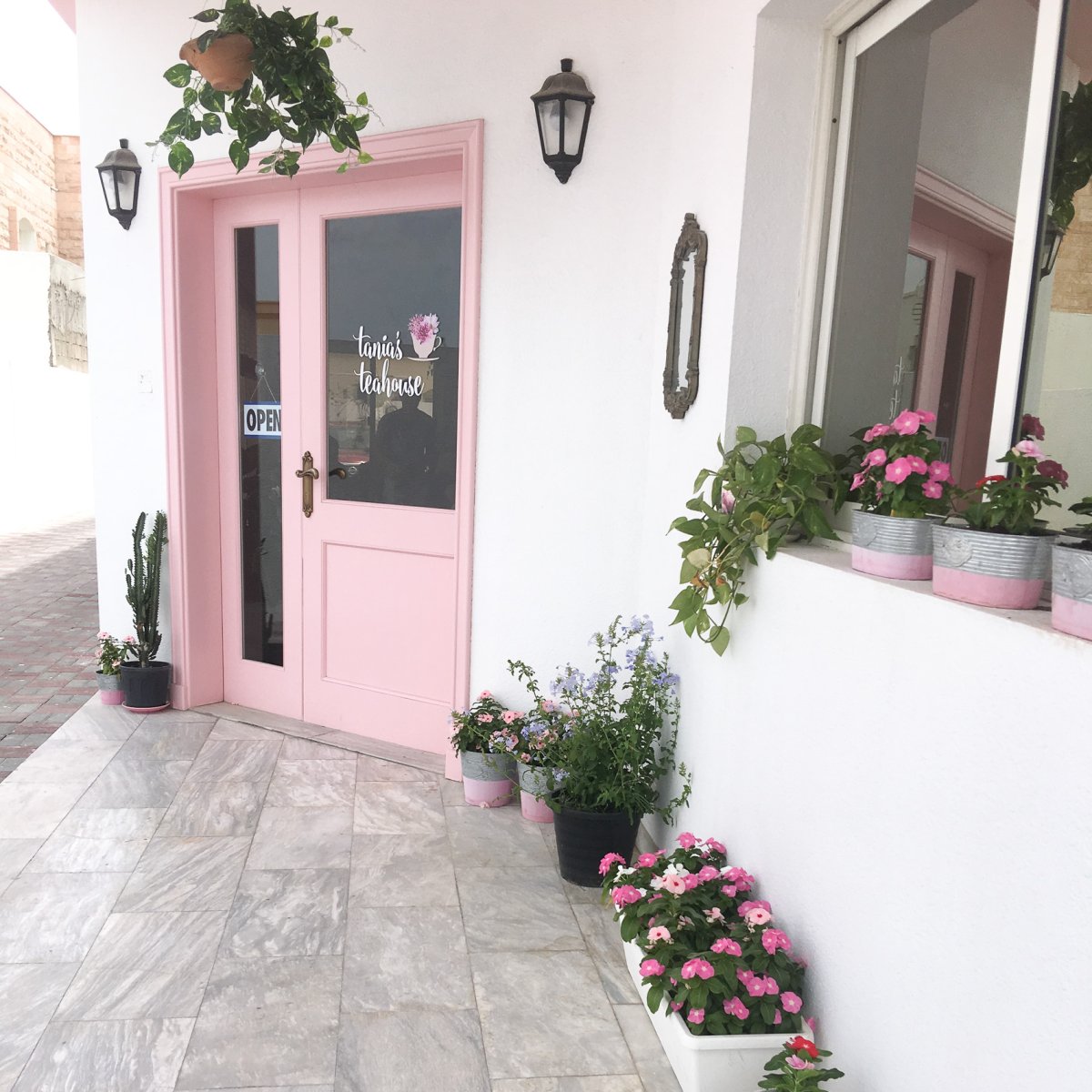 Tania's Teahouse