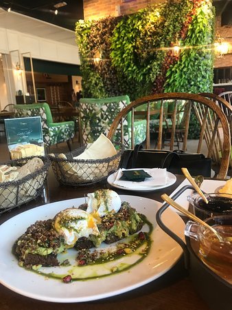 مطعم لا تيرازا