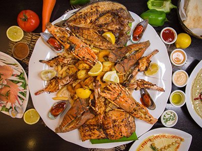 مطعم بحرنا