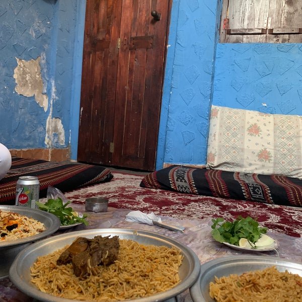 مطعم البيت القديم