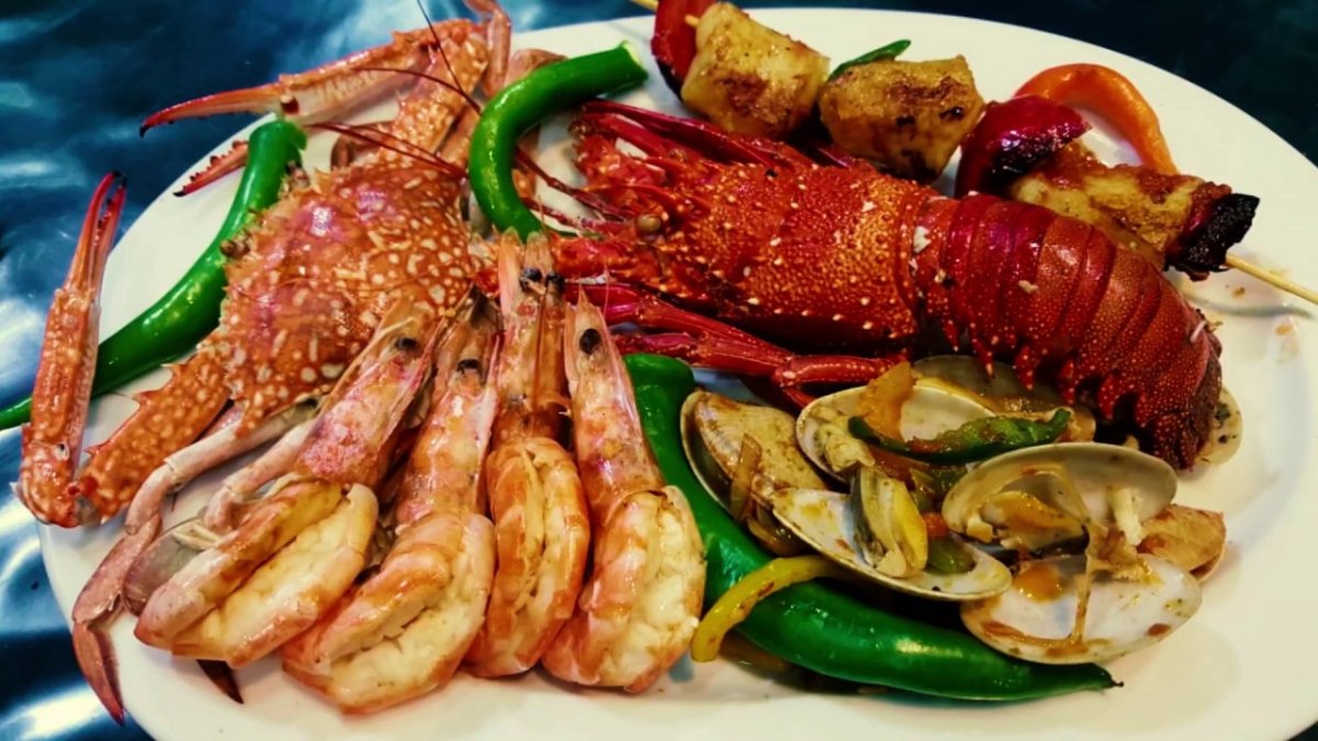 مطاعم اسماك شعبية في دبي