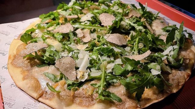 مطعم بييرز بيسترو دبي (الأسعار + المنيو + الموقع )