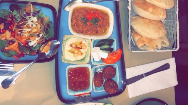 مطعم زيتوني دبي (الأسعار + المنيو + الموقع )