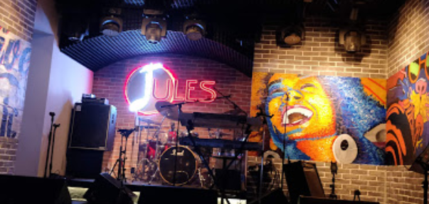 مطعم Jules دبي (الأسعار + المنيو + الموقع )
