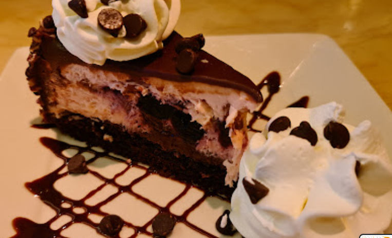 مطعم The Cheesecake Factory دبي
