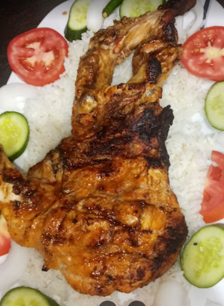 مطعم ومقهى الكناري 